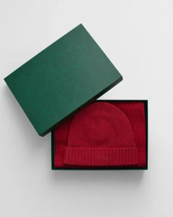 Gant Woman Script Beanie & Scarf Gift Set Cherry Red