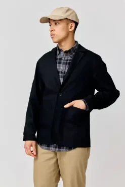 Makia Beacon Blazer Black