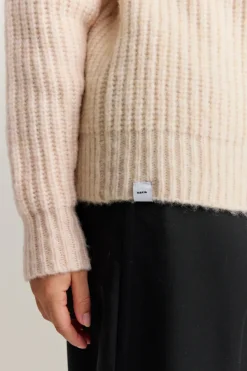 Makia Woman Mabel Knit Ecru