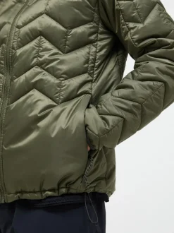 Peak Performance Elevate Liner Hood Men Pine Needle