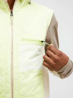 Peak Performance Freelight Reversible Insulated Vest Sand Fog/Sunny Adventure