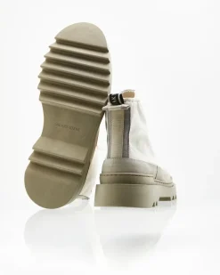 Sneaky Steve Kamiki High Canvas Off White