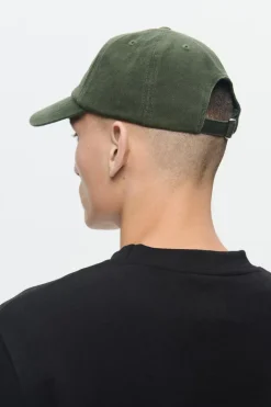 WWEli Cap Grape Leaf